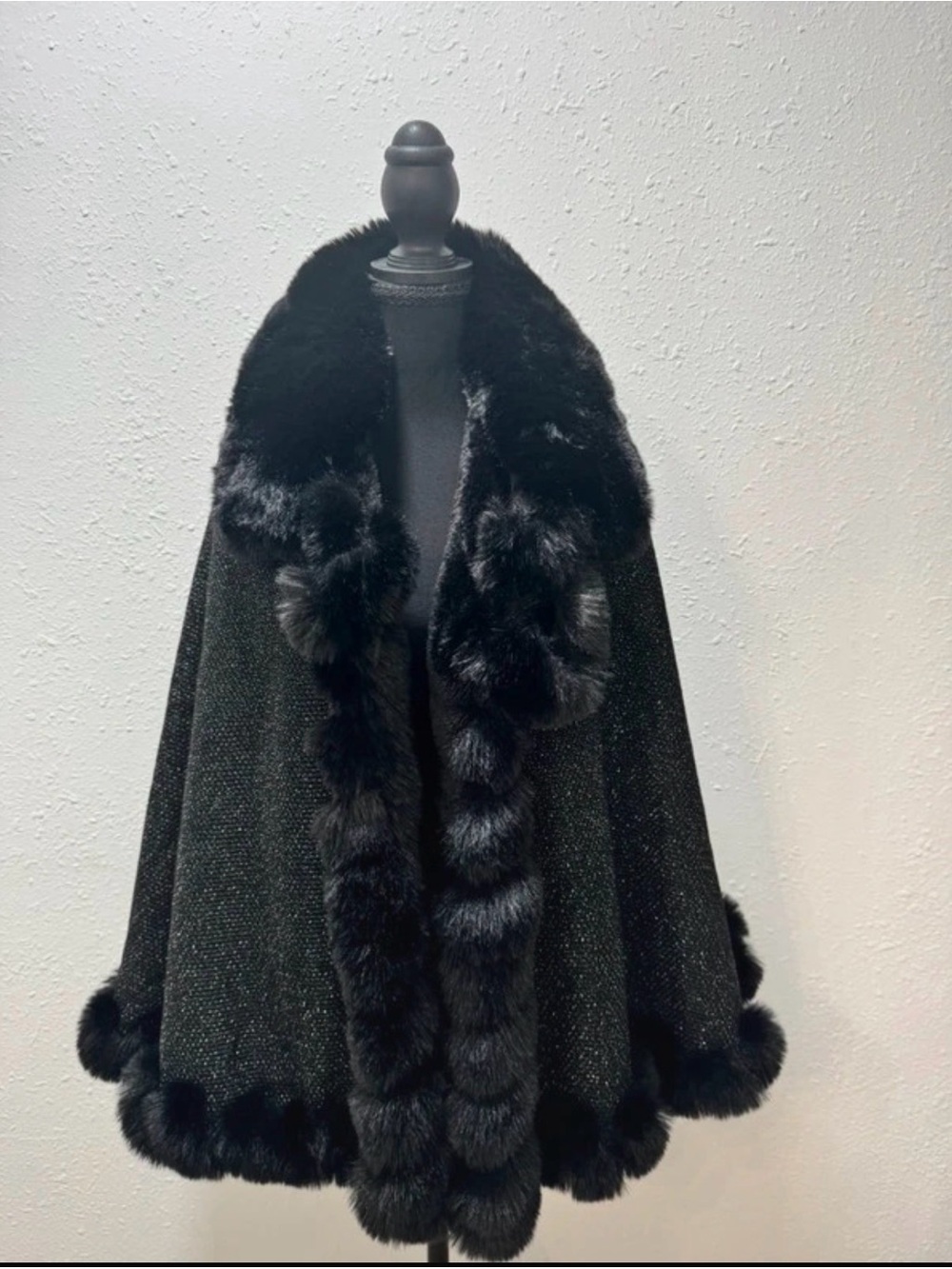 Vince Camuto Black Faux Fur Trim Cape